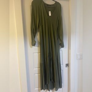 Banana Republic Hunter Green Long Sleeve Dress Size 12 Ruffle Skirt New w/ Tags!